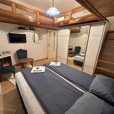 Dusan Center Parlament Apartment